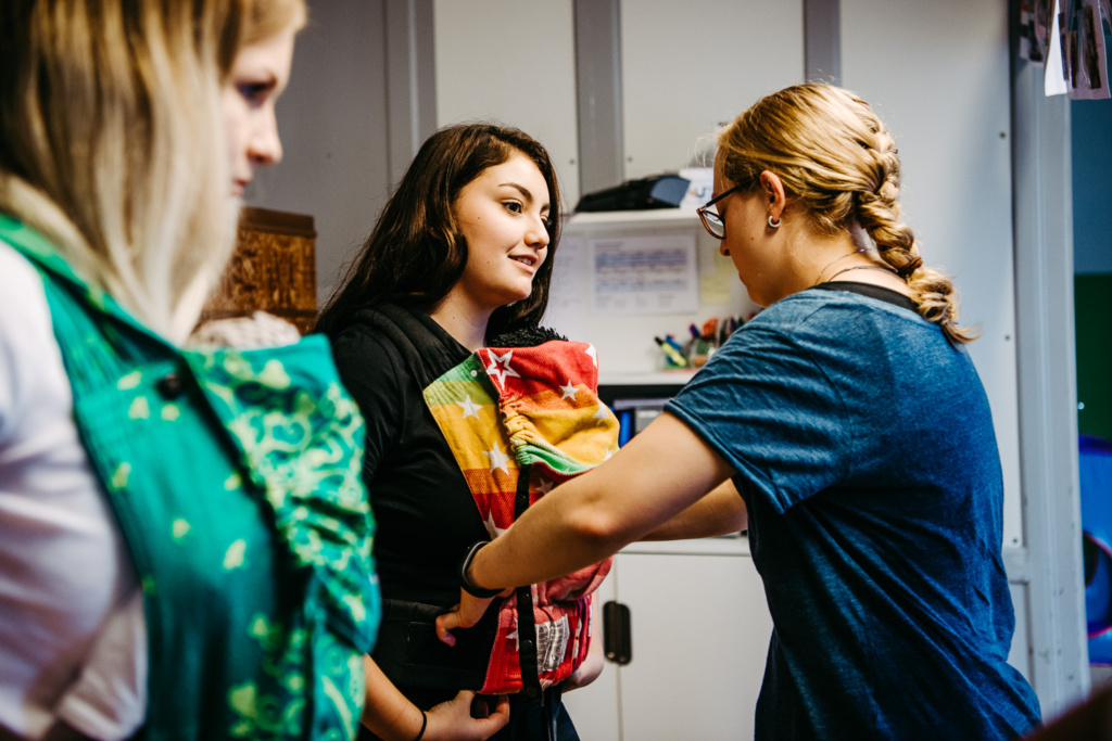 Trageberaterin beim Workshop leiten